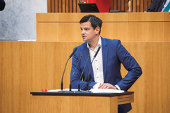 FPÖ-Sicherheitssprecher Hannes Amesbauer im Parlament.