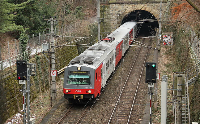 Die ÖBB sind zum Versorgungs-Auffangbecken für Freunderln der abgewählten Grünen verkommen.