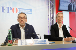 FPÖ-Bundesparteiobmann Herbert Kickl bei der gemeinsamen Pressekonferenz mit AfD-Parteichefin Alice Weidel im September 2023 in Wien.